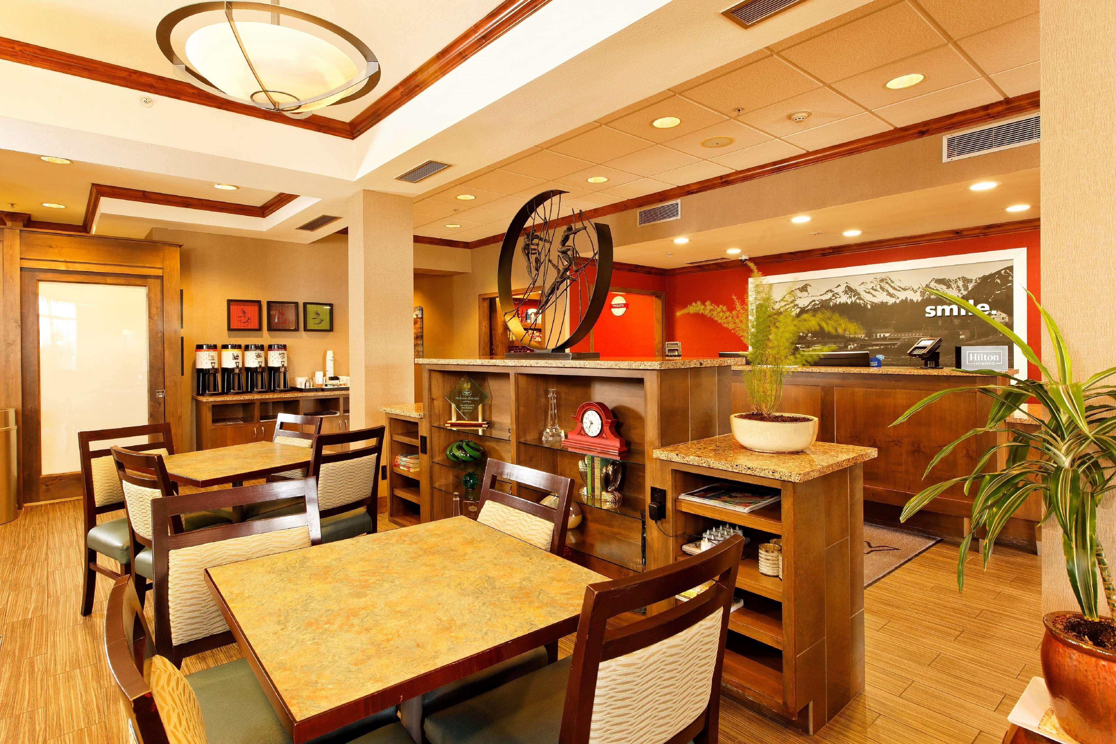 Hampton Inn By Hilton Montrose Buitenkant foto