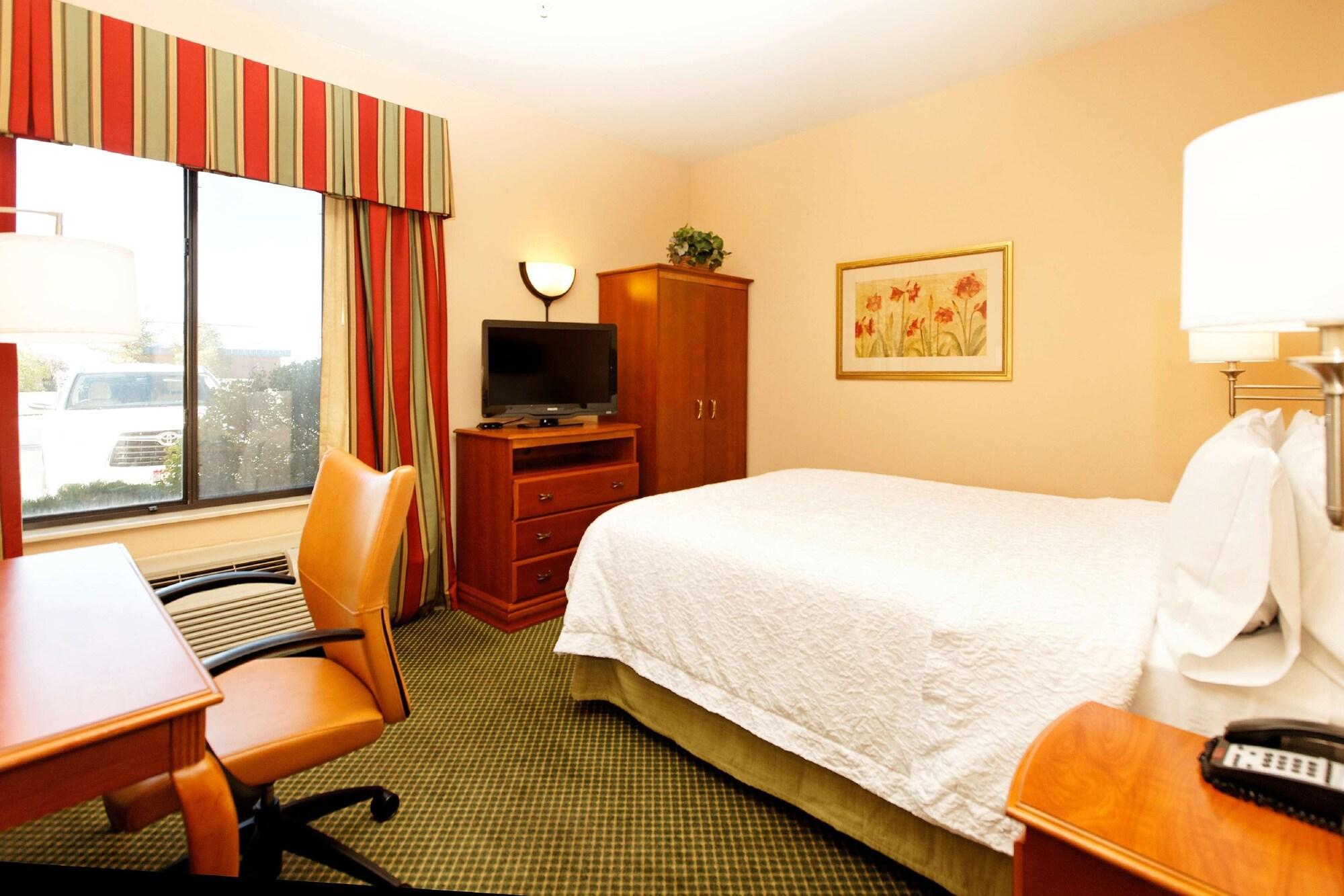 Hampton Inn By Hilton Montrose Buitenkant foto